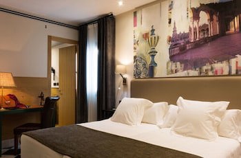 Aguilas5 Sevillasuites