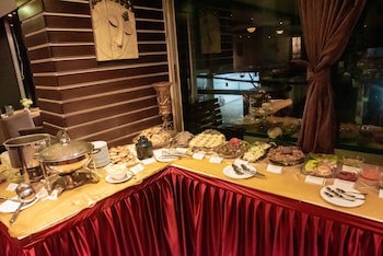 Grand Oriental Hotel