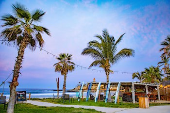 Cerritos Surf Town Beach Front Hotel And Spa