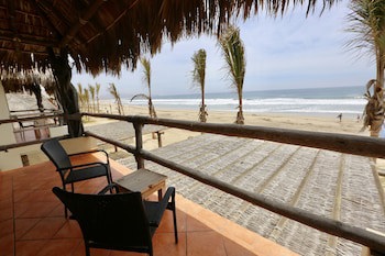 Cerritos Surf Town Beach Front Hotel And Spa
