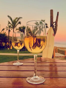 Cerritos Surf Town Beach Front Hotel And Spa