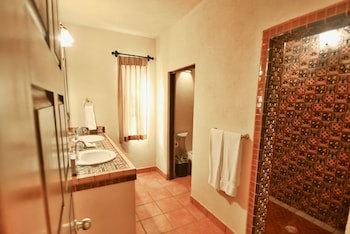 Cerritos Surf Town Beach Front Hotel And Spa