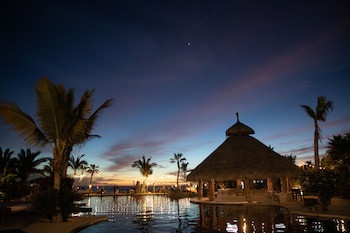 Cerritos Surf Town Beach Front Hotel And Spa