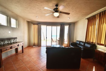 Cerritos Surf Town Beach Front Hotel And Spa