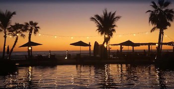 Cerritos Surf Town Beach Front Hotel And Spa