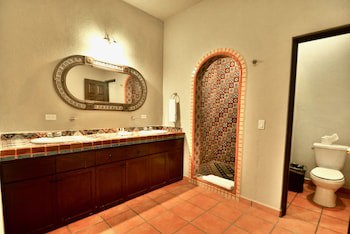 Cerritos Surf Town Beach Front Hotel And Spa