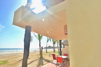 Cerritos Surf Town Beach Front Hotel And Spa