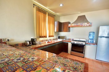 Cerritos Surf Town Beach Front Hotel And Spa
