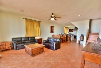 Cerritos Surf Town Beach Front Hotel And Spa