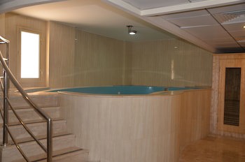 Crown Tower Hotel