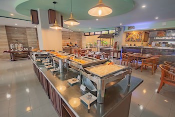 Grand Santhi Hotel