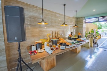 Grand Santhi Hotel
