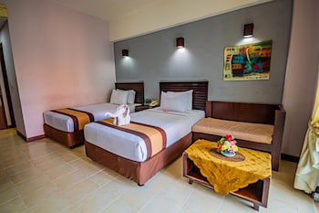 Grand Santhi Hotel