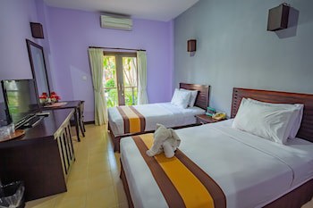 Grand Santhi Hotel