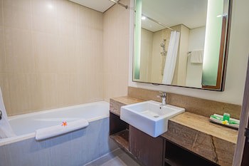 Grand Santhi Hotel
