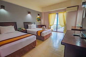 Grand Santhi Hotel