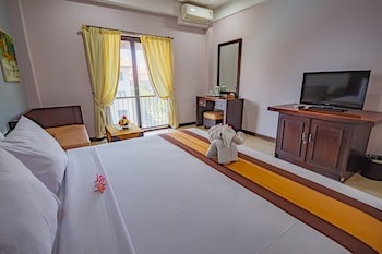 Grand Santhi Hotel