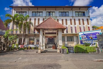 Grand Santhi Hotel