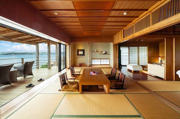 Hyakunagaran