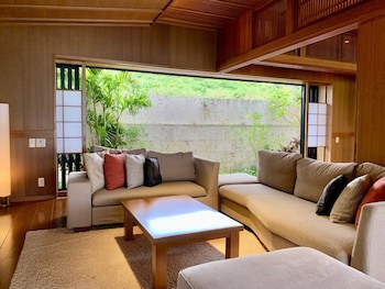 Hyakunagaran