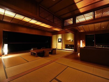 Hyakunagaran