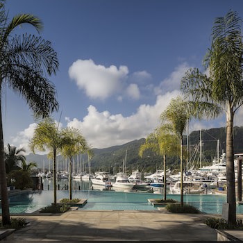 Eden Bleu Hotel