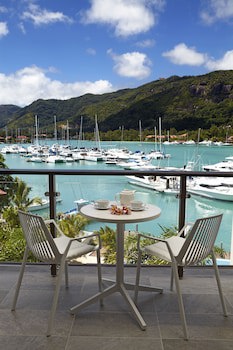 Eden Bleu Hotel