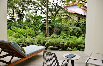 Eden Bleu Hotel