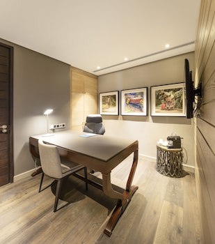 Eden Bleu Hotel