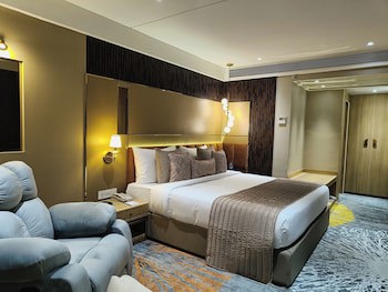 Effotel By Sayaji Indore