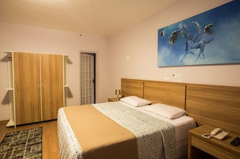 Gallant Hotel