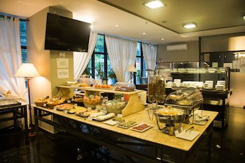 Gallant Hotel