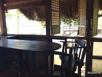 Palawan Sandcastles Beach Resort