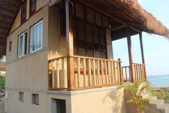 Palawan Sandcastles Beach Resort