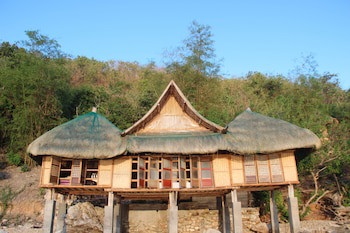 Palawan Sandcastles Beach Resort