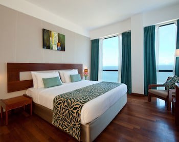 The Ocean Colombo