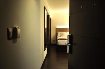 Aku Hotels
