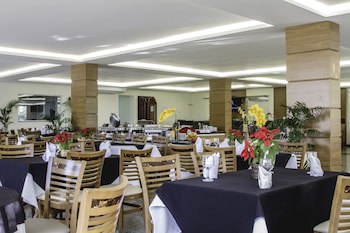 Colonial Plaza Hotel