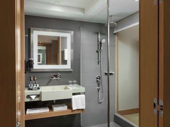 Novotel Yangon Max
