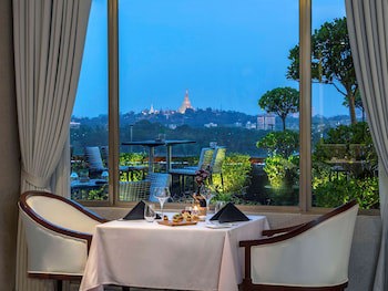 Novotel Yangon Max