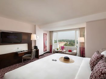 Novotel Yangon Max