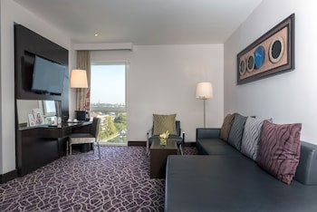 Novotel Yangon Max