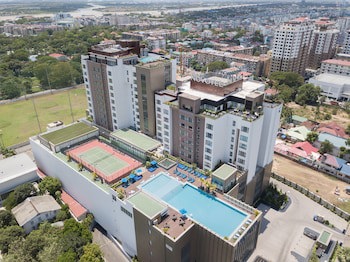 Novotel Yangon Max