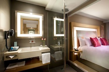 Novotel Yangon Max