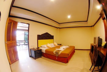 Golden Villa