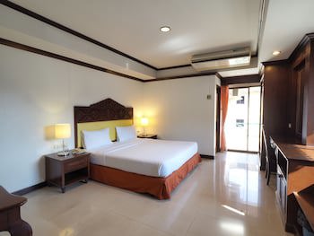 Golden Villa
