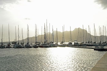 Flag Hotel Foya Branca