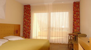 Flag Hotel Foya Branca