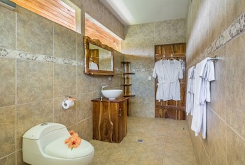 Drake Bay Getaway Resort