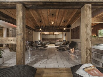 Montana Apartments
